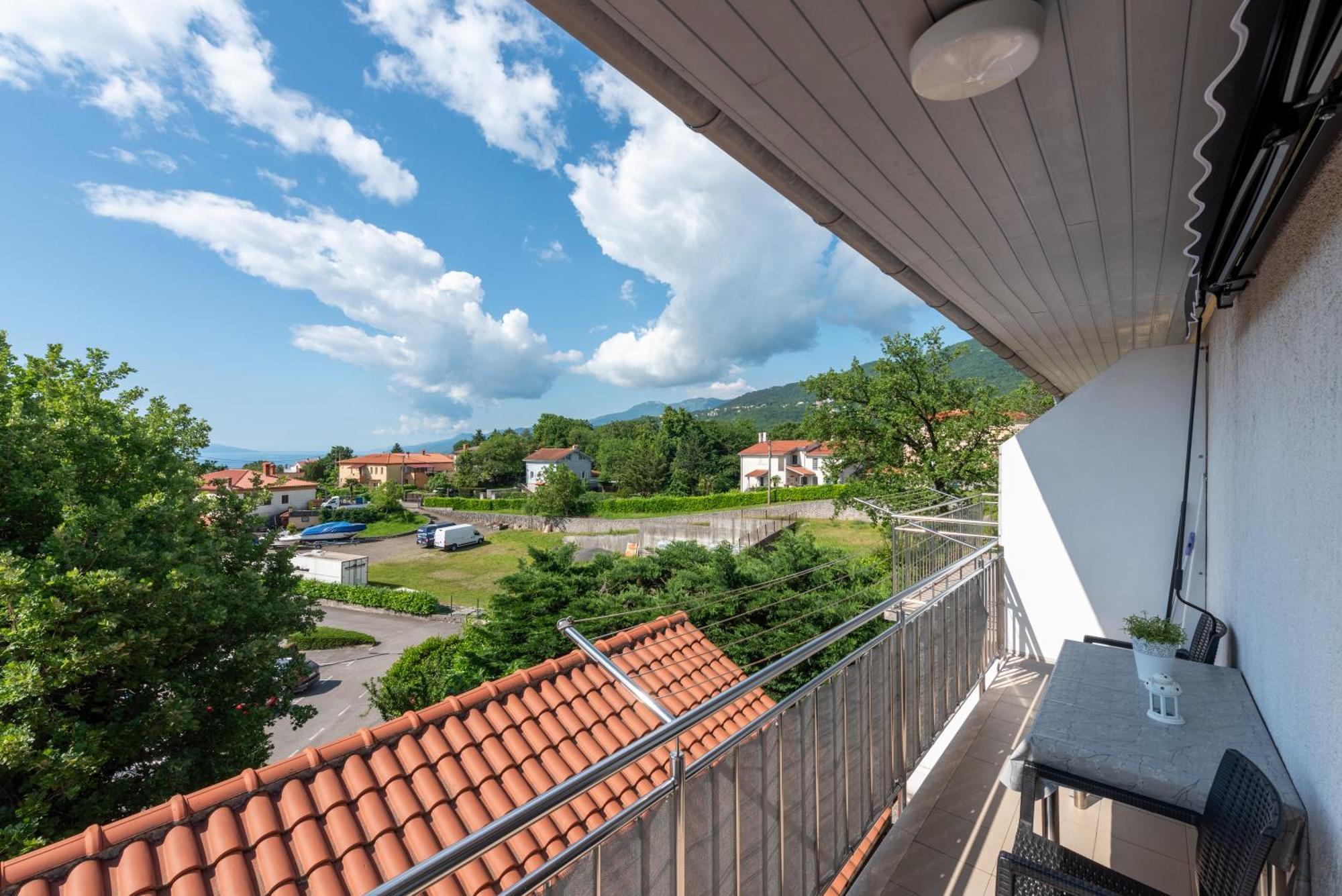 Apartments Dorijan With Pool Matulji Chambre photo